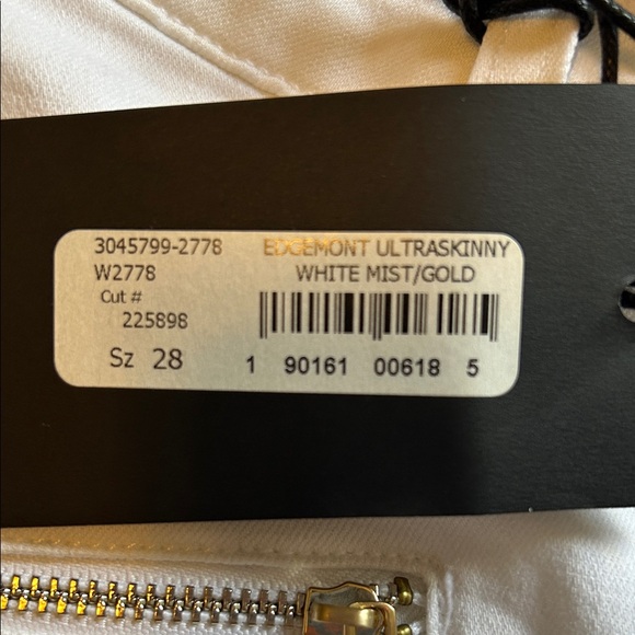 PAIGE Women's White  EDGEMONT Mid Rise Ultra  Skinny Jeans - Picture 6 of 16